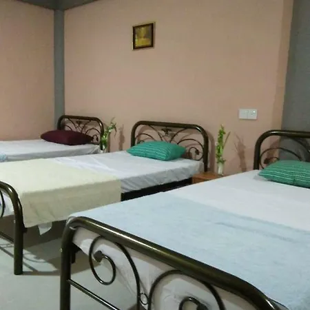 Mulu Diana Homestay Exterior photo
