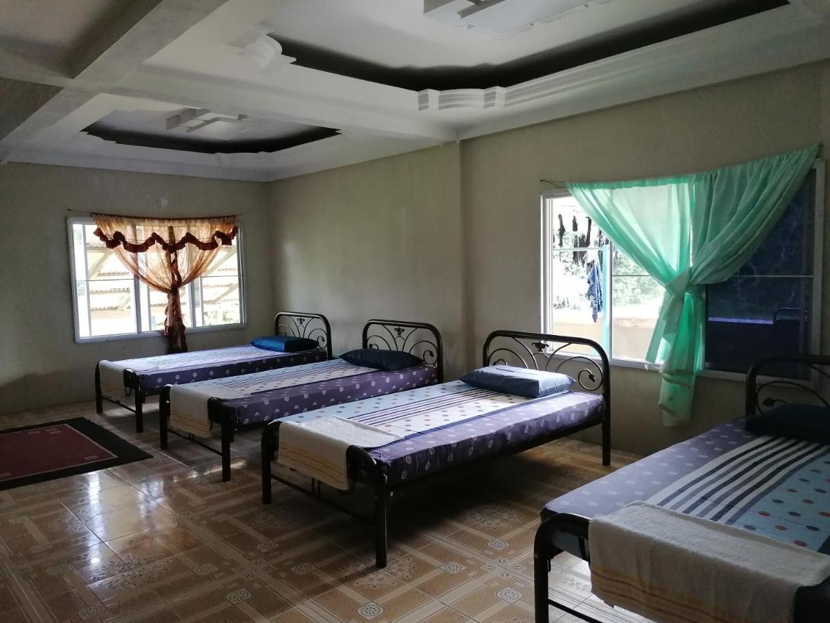 Diana Homestay *
